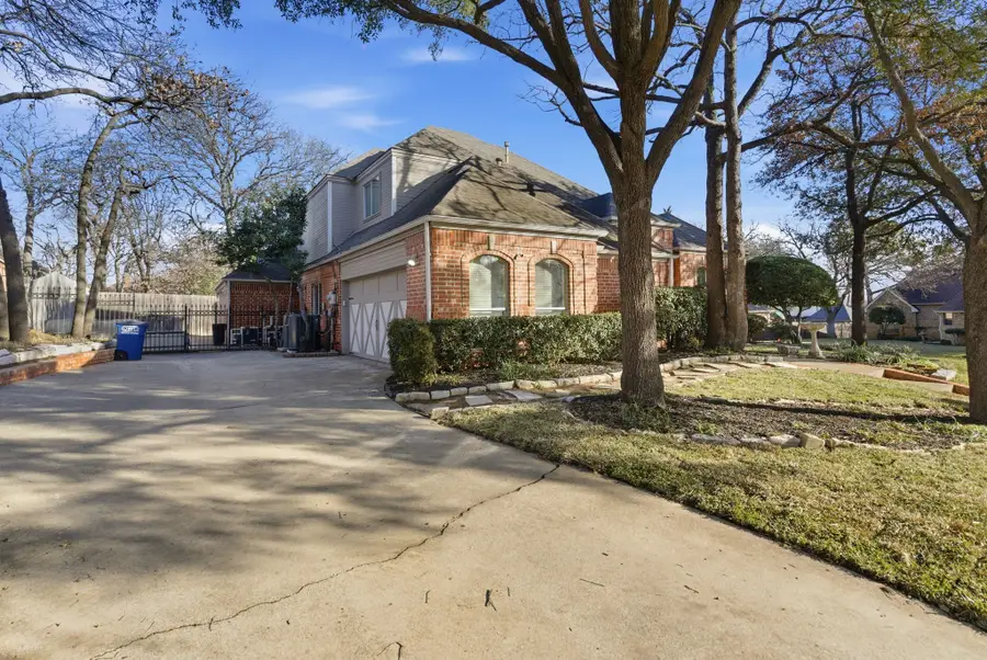 925 Ridge Court, Keller, TX 76248 - Image #2