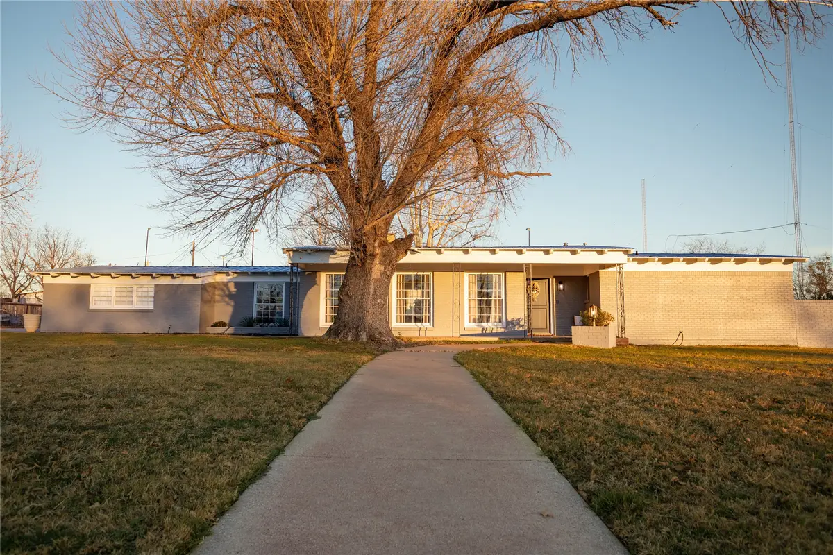 909 Cherry Street, Baird, TX 79504 - #1