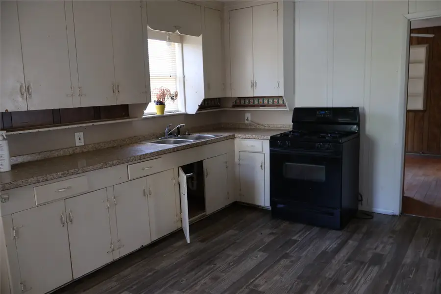 2816 Rosebud Lane, Richland Hills, TX 76118 - Image #2