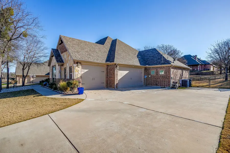 601 S Sugartree Drive, Lipan, TX 76462 - #3