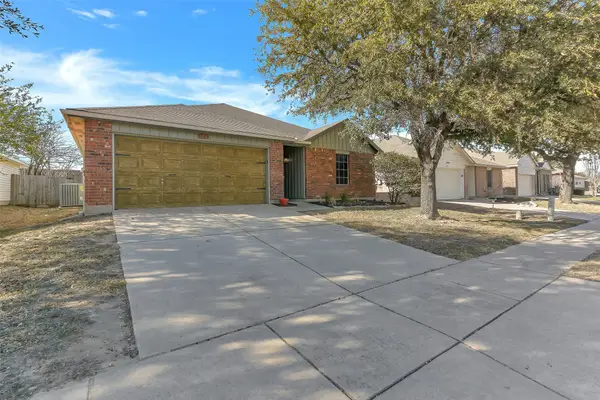 1133 Day Dream Drive, Fort Worth, TX 76052