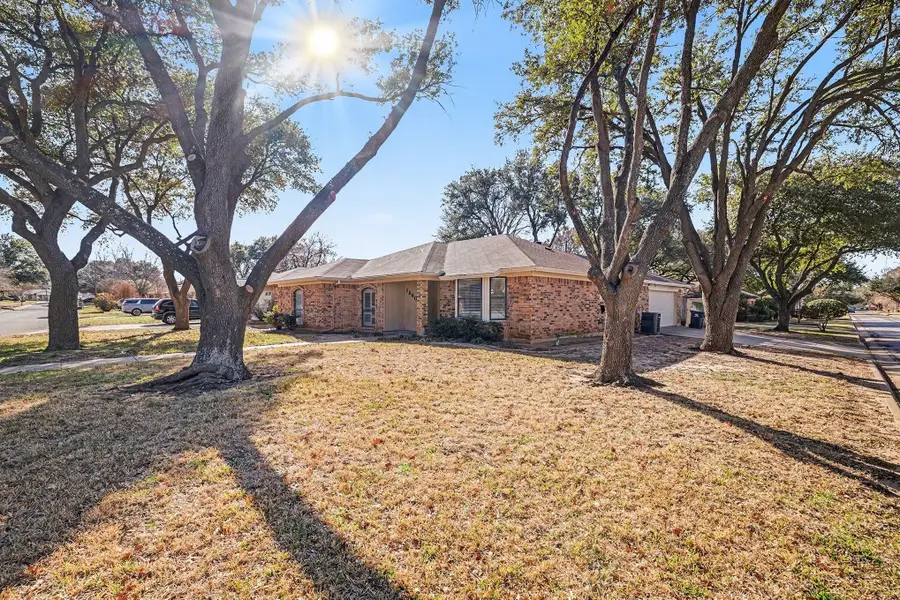 1860 Larkspur Drive, Arlington, TX 76013 - #2