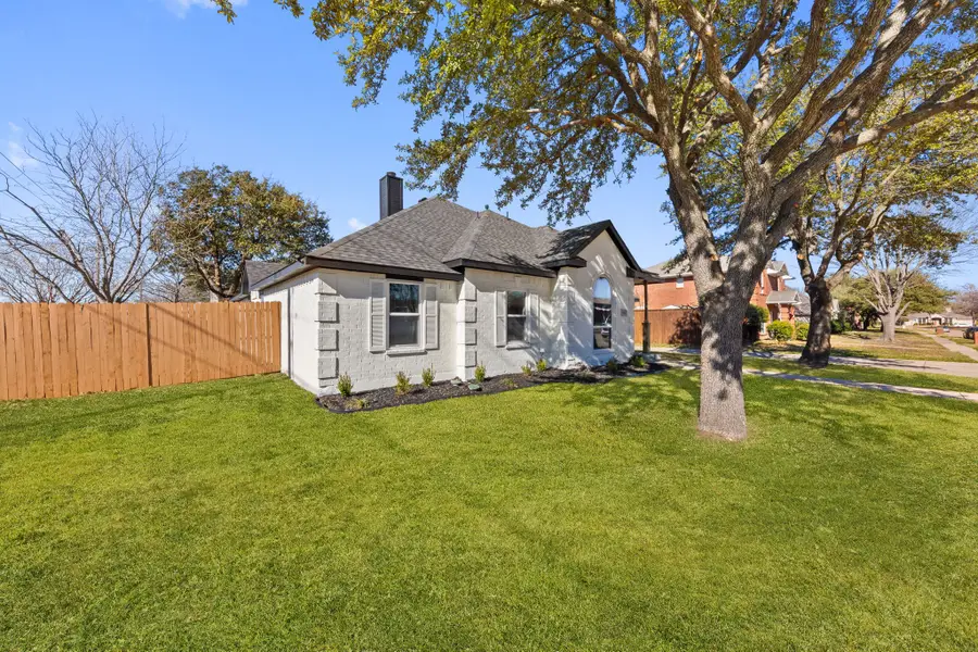 3305 Bridgewater Drive, Rowlett, TX 75088 - Image #2