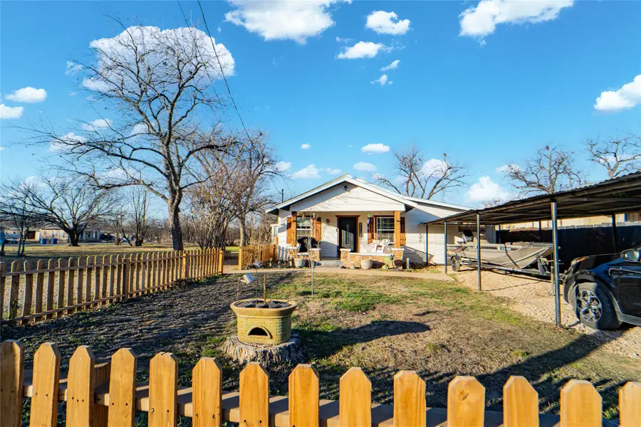 206 E 2nd Street, Breckenridge, TX 76424 - #2