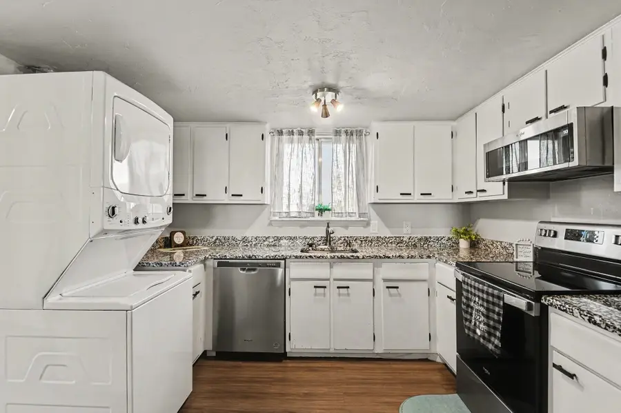 108 Harbor Drive #204, Runaway Bay, TX 76426 - #2