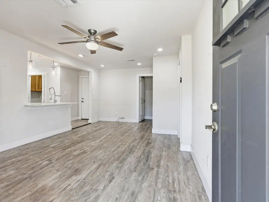 701 Audra Lane, Denton, TX 76209 - Image #3