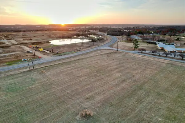 3207 Harris Street, Gainesville, TX 76240