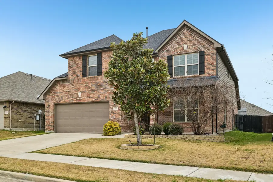 713 Kinghaven Drive, Little Elm, TX 75068 - Image #2