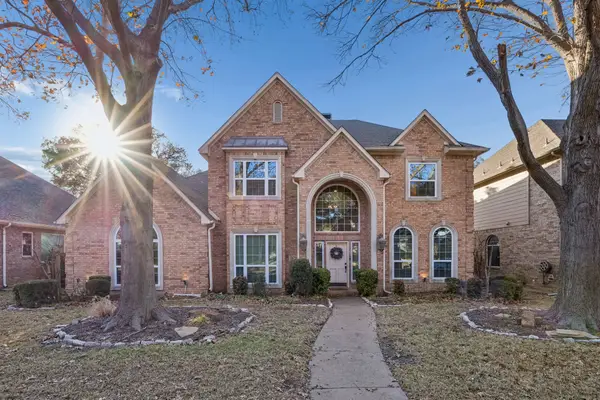 18727 Greenside Drive, Dallas, TX 75252