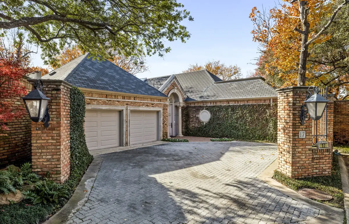 17 Stonecourt Circle, Dallas, TX 75225 - #1