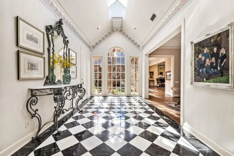 17 Stonecourt Circle, Dallas, TX 75225 - #2