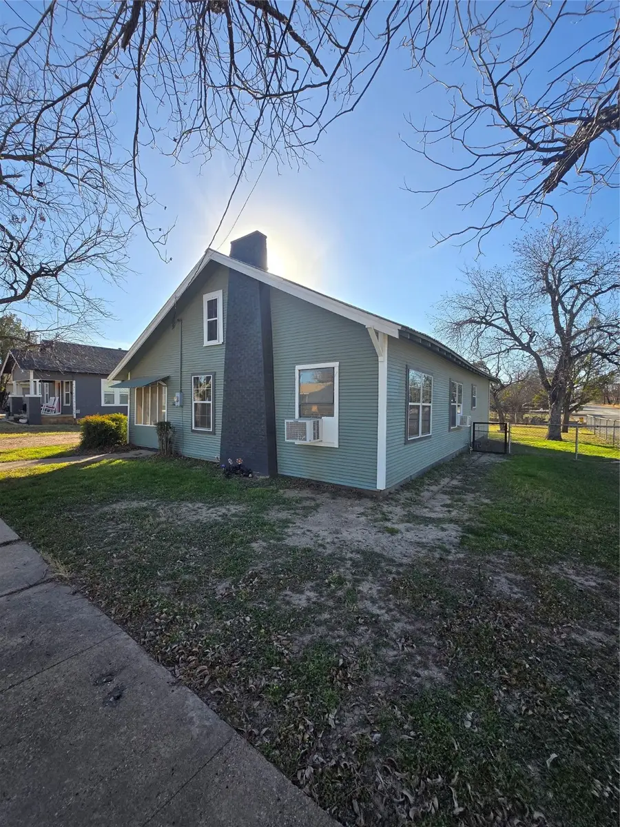 1200 Llano Street, Coleman, TX 76834 - Image #2