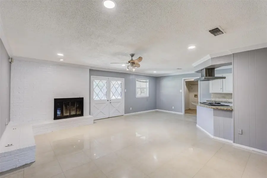 7324 Vanessa Drive, Fort Worth, TX 76112 - Image #2