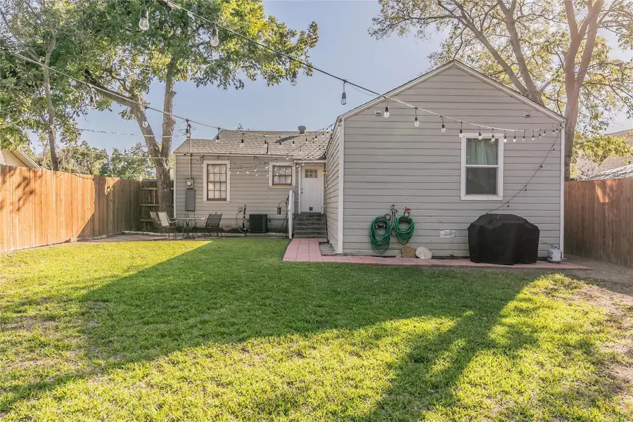 809 E Mulkey Street, Fort Worth, TX 76104 - #2