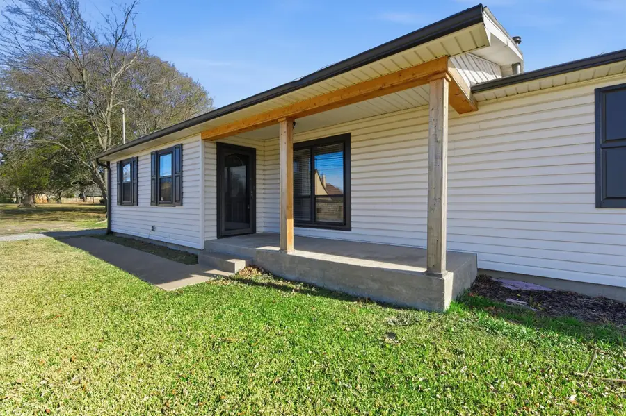 2805 Rex Cruse Drive, Sherman, TX 75092 - Image #2