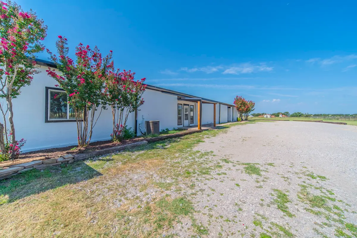 127 County Rd 3051, Decatur, TX 76234 - #1