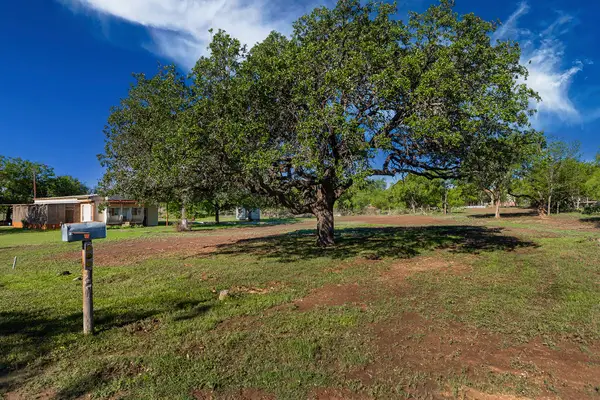 1214 S Mulberry, Brady, TX 76825