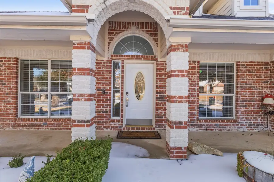 517 Acorn Court, Saginaw, TX 76179 - Image #3