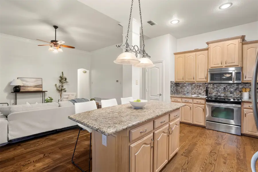 669 Brookhaven Court, Waxahachie, TX 75165 - Image #3