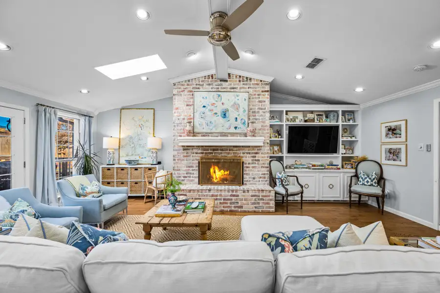 10623 Estate Lane, Dallas, TX 75238 - Image #3