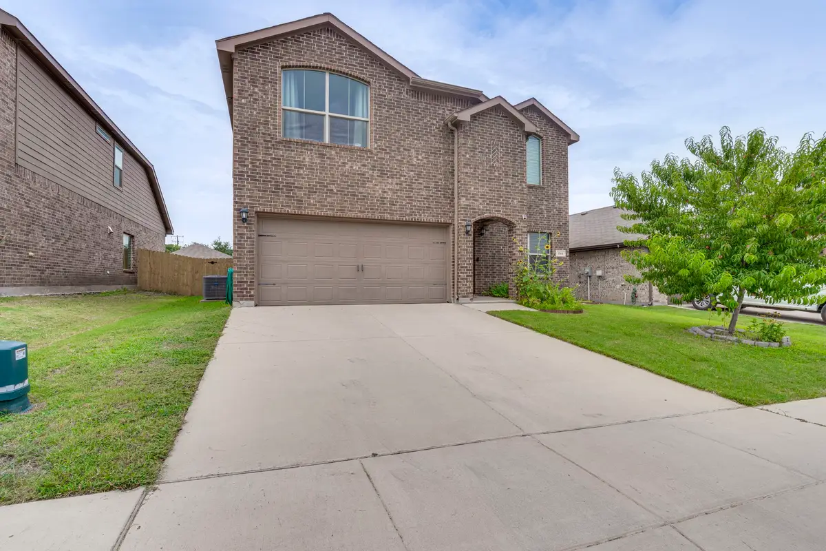 616 Cameron Way, Azle, TX 76020 - #1
