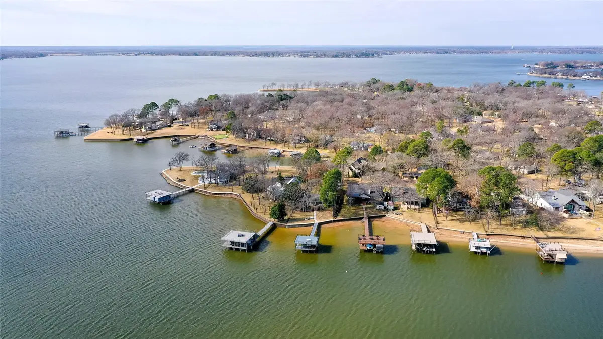 113 Crestwood Circle, Enchanted Oaks, TX 75156 - Image #1