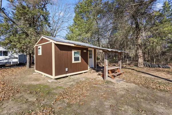 500 James Butler Bonham Drive, Honey Grove, TX 75446