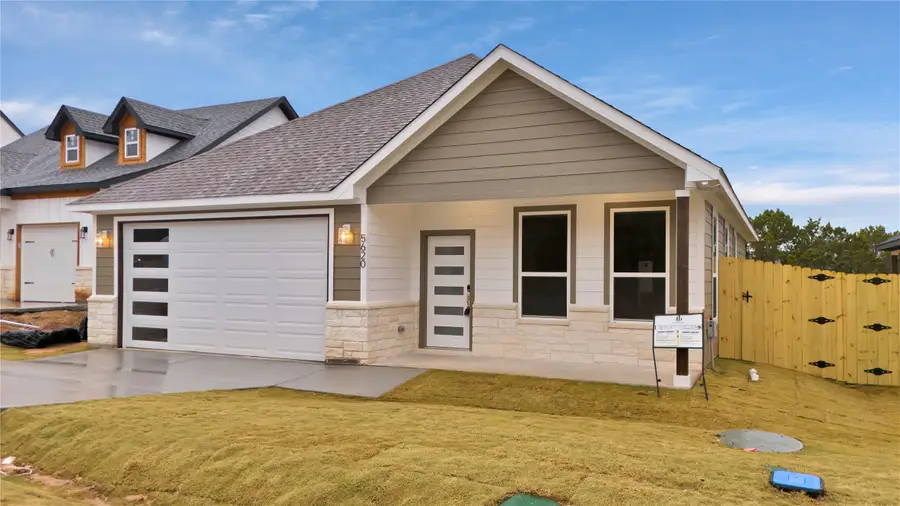 5620 Barkridge Drive, Granbury, TX 76048 - #2