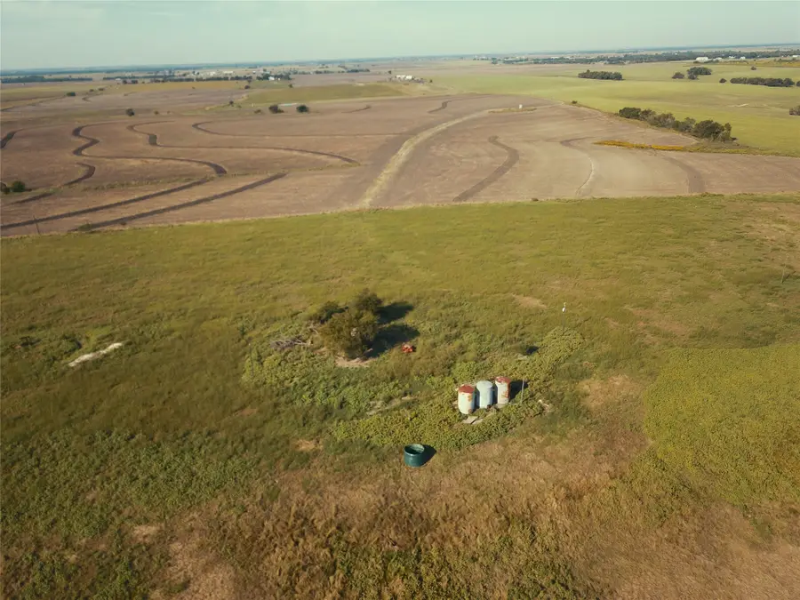 No # County Road 405, Lott, TX 76656 - Image #2