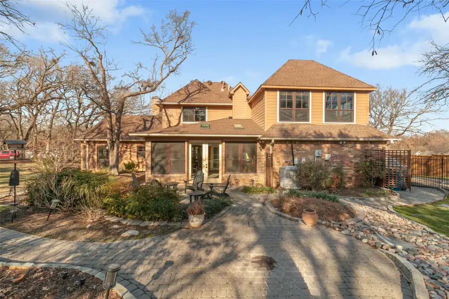 327 Whittier Street, Highland Village, TX 75077 - Image #3