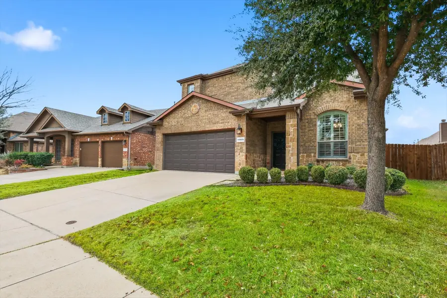 11909 Sundog Way, Fort Worth, TX 76244 - Image #2