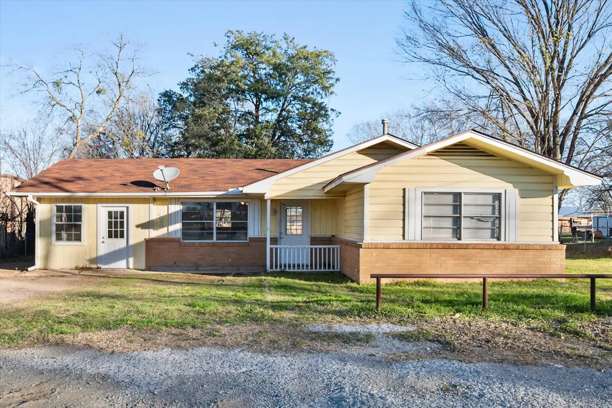 426 Bond Street, Fairfield, TX 75840 - Image #1