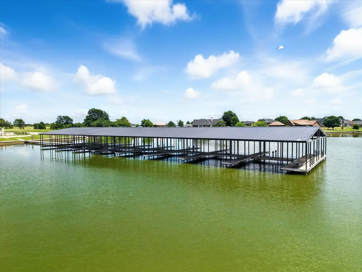 22 Richland Cove, Corsicana, TX 75109 - Image #1