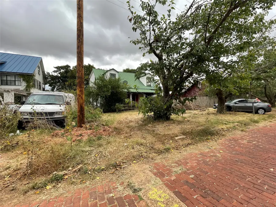 408 N Wichita Street, Electra, TX 76360 - #2