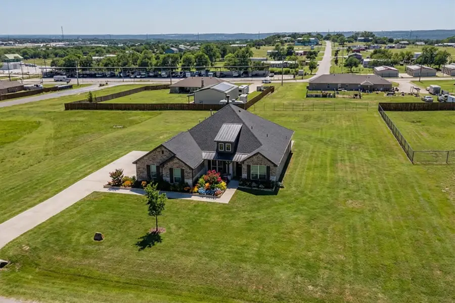 1005 Pebblegate Drive, Weatherford, TX 76085 - Image #2