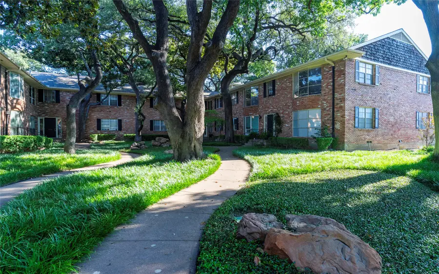 3031 Mahanna Springs Drive #D  Bldg B, Dallas, TX 75235 - #3