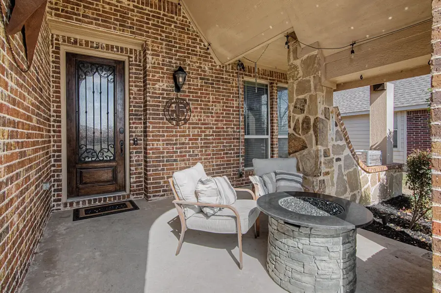 5728 Brookside Drive, Justin Roanoke, TX 76226 - #3