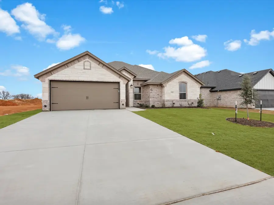 1324 Oleander Drive, Tolar, TX 76476 - Image #2