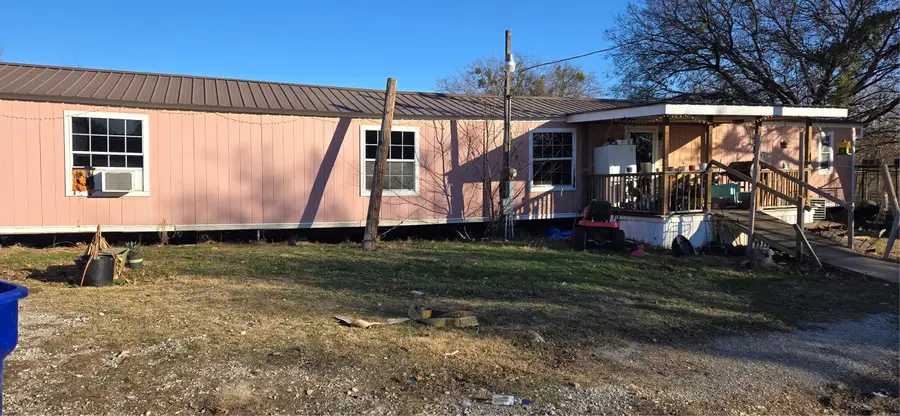 216 S Robinson Street, Myra, TX 76253 - #3