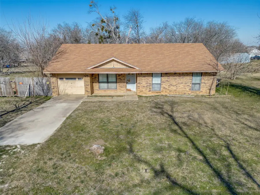 500 Eddleman Street, Pilot Point, TX 76258 - Image #2