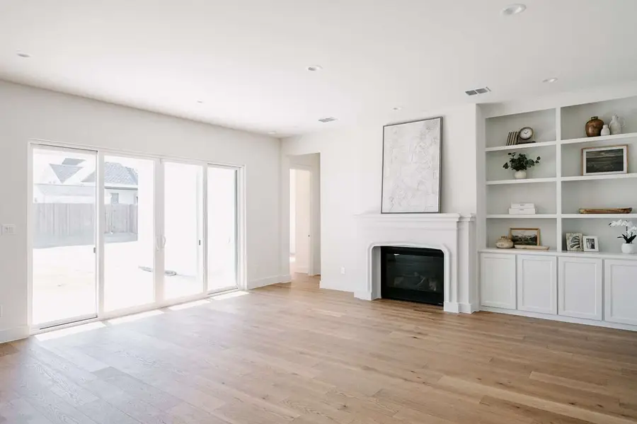 405 Kestrel Court, Aledo, TX 76008 - Image #3