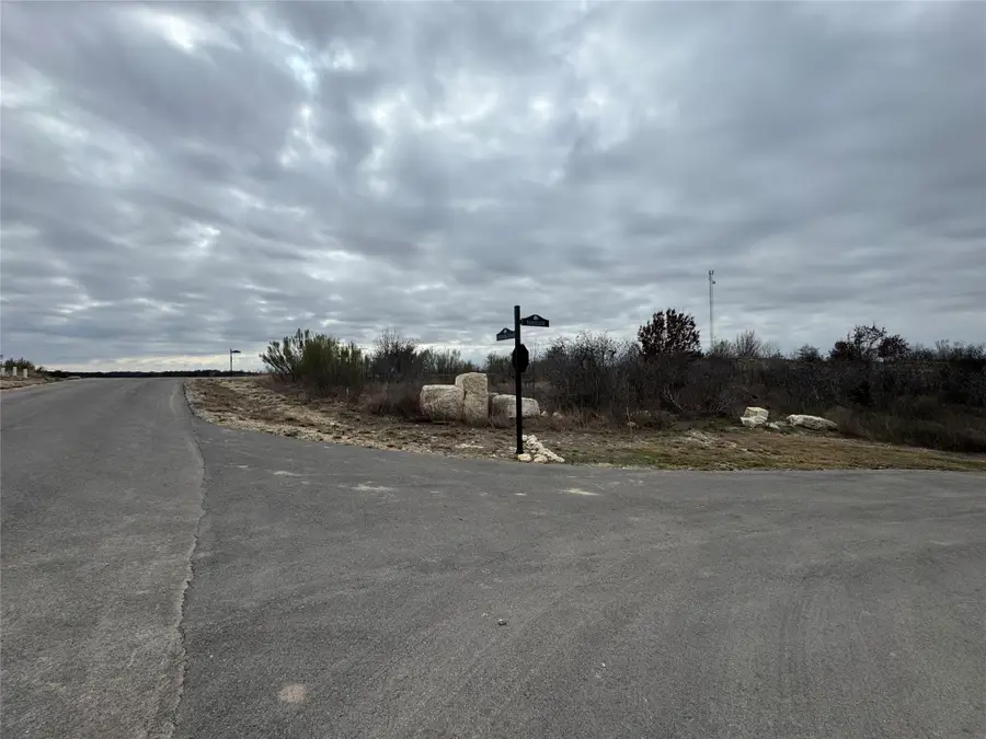 7215 Palm Hills Drive, Cleburne, TX 76093 - #2