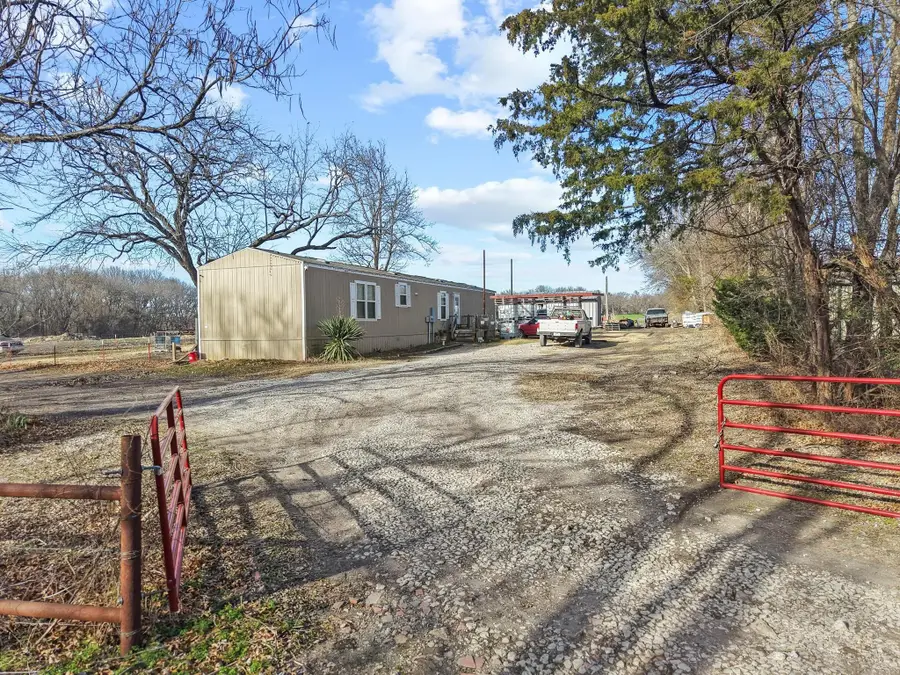 225 Caleb Road, Sherman, TX 75090 - Image #3