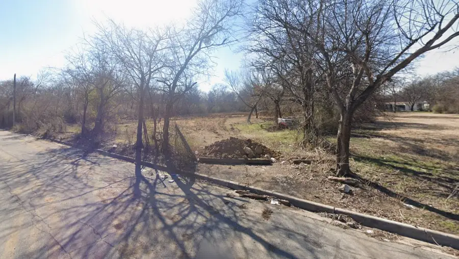 4624 Sunshine Drive, Fort Worth, TX 76105 - #3