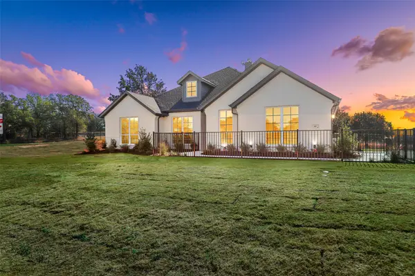 147 Rj Smith Drive, Boyd, TX 76023