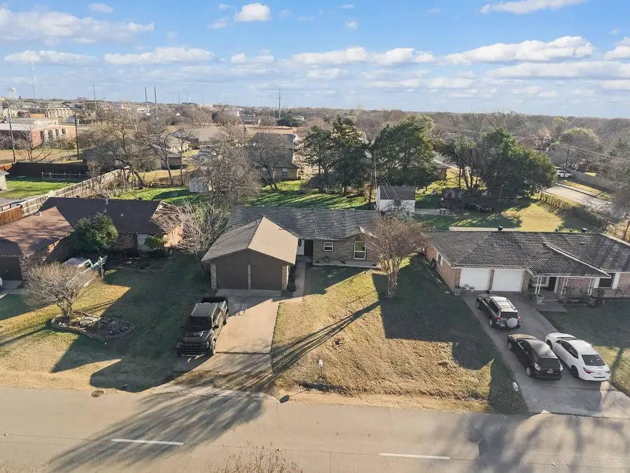 706 Hill City Drive, Duncanville, TX 75116 - Image #3