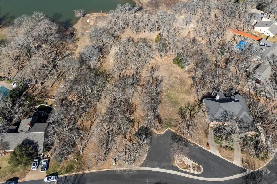 18 Royal Oaks Boulevard, Hickory Creek, TX 75065 - Image #2