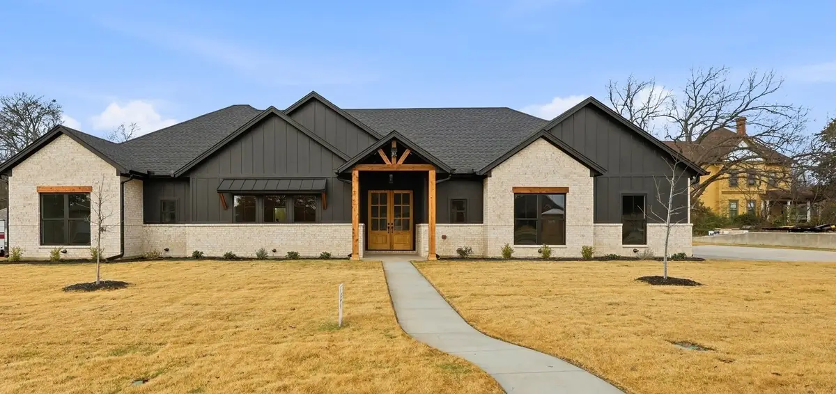 509 Emma Street, Grandview, TX 76050 - #1