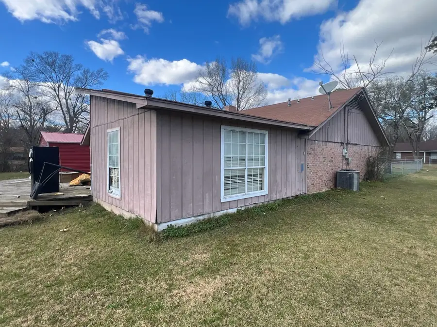 311 Ruff Street, New Boston, TX 75570 - Image #3