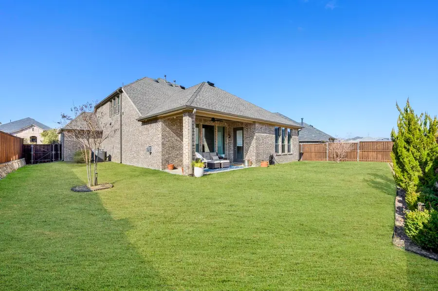 1136 Broadmoor Way, Roanoke, TX 76262 - Image #2